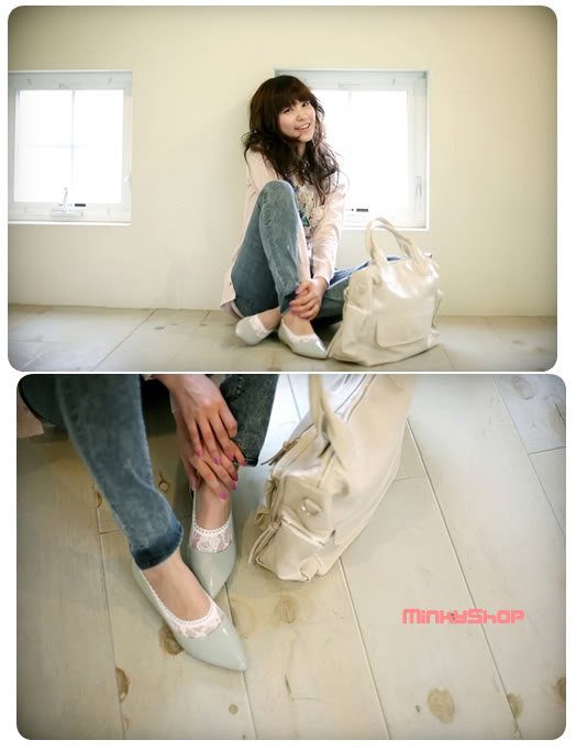 Rose Pattern Lace Footsies